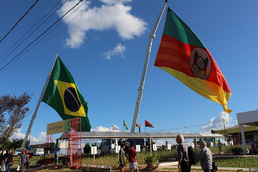 Expodireto recebe 73 mil visitantes em dois dias