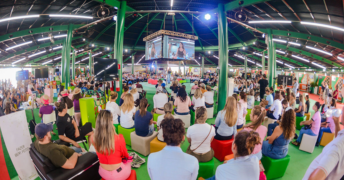 Mesa redonda debate comunicação e o papel da mulher no agro