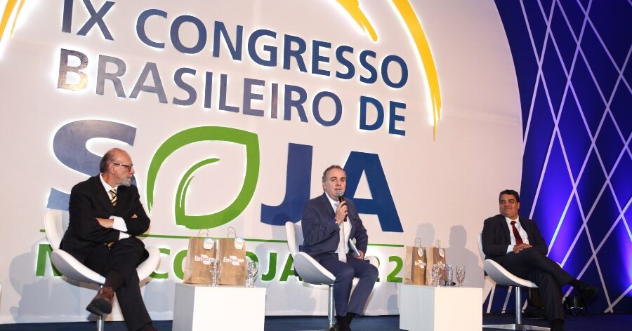 Mesa redonda aborda as estratégias para reduzir a dependência de fertilizantes importados