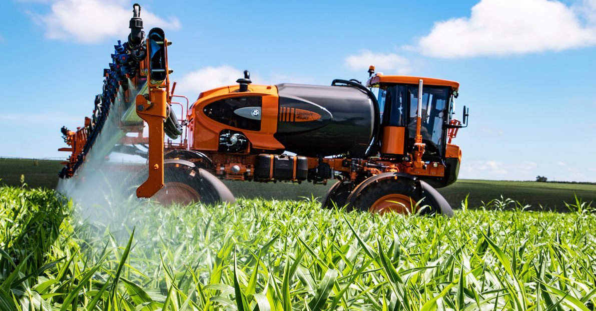 EMATER/RS-ASCAR e CropLife Brasil assinam acordo para aumentar o número de cursos para aplicadores e a inspeção de pulverizadores agrícolas