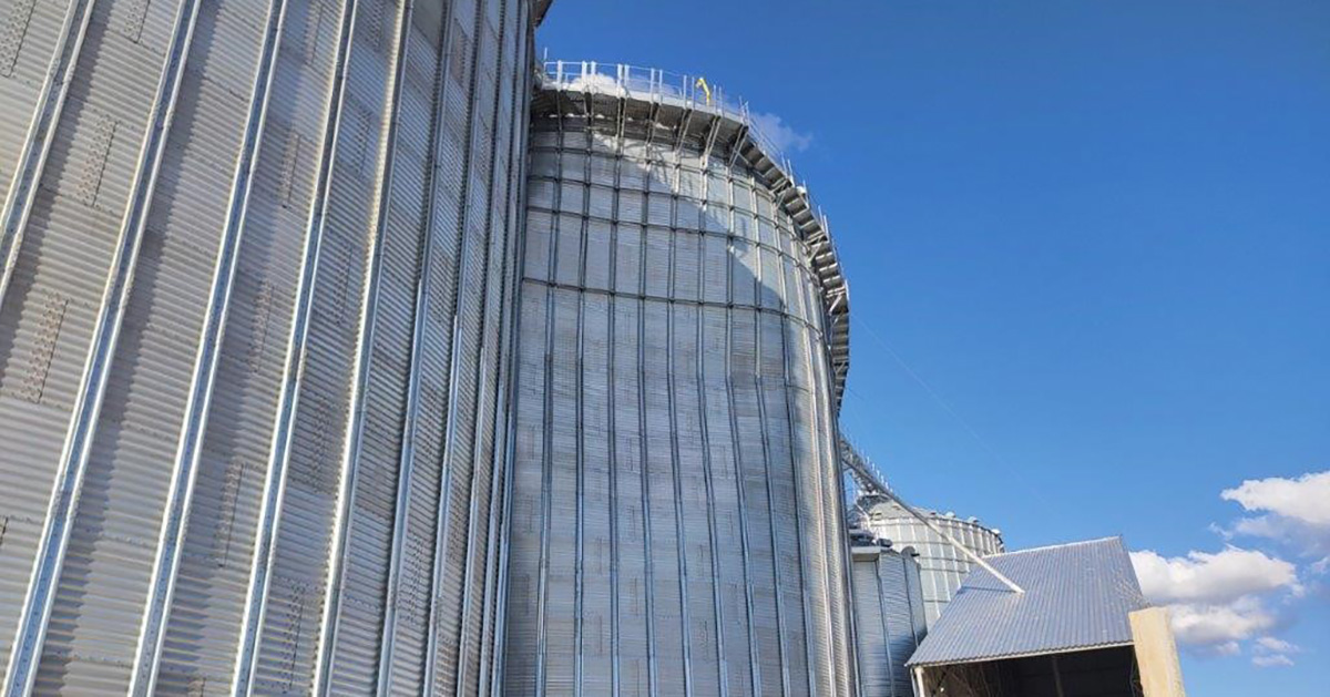 Qual é o seguro ideal para proteger armazéns e silos?