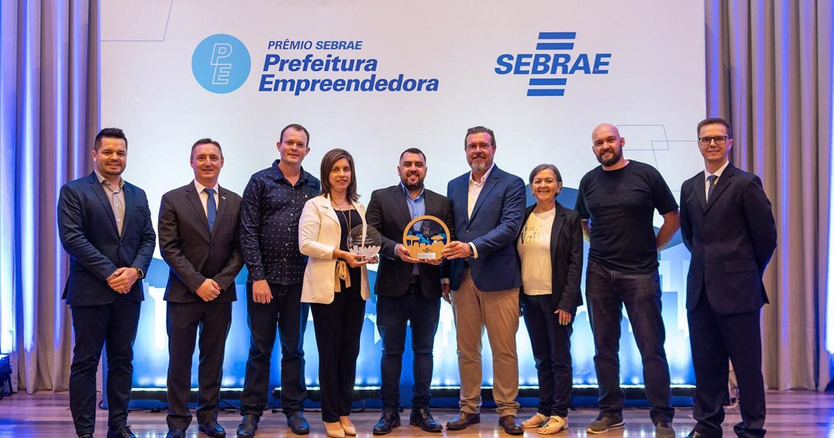 Condor recebe Prêmio Sebrae por Projeto Inovador de Meliponicultura na Escola